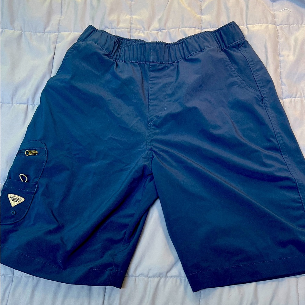 Blue Cargo Shorts Columbia youth large (14/16)